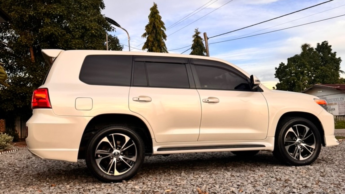 Toyota Landcruiser 2013