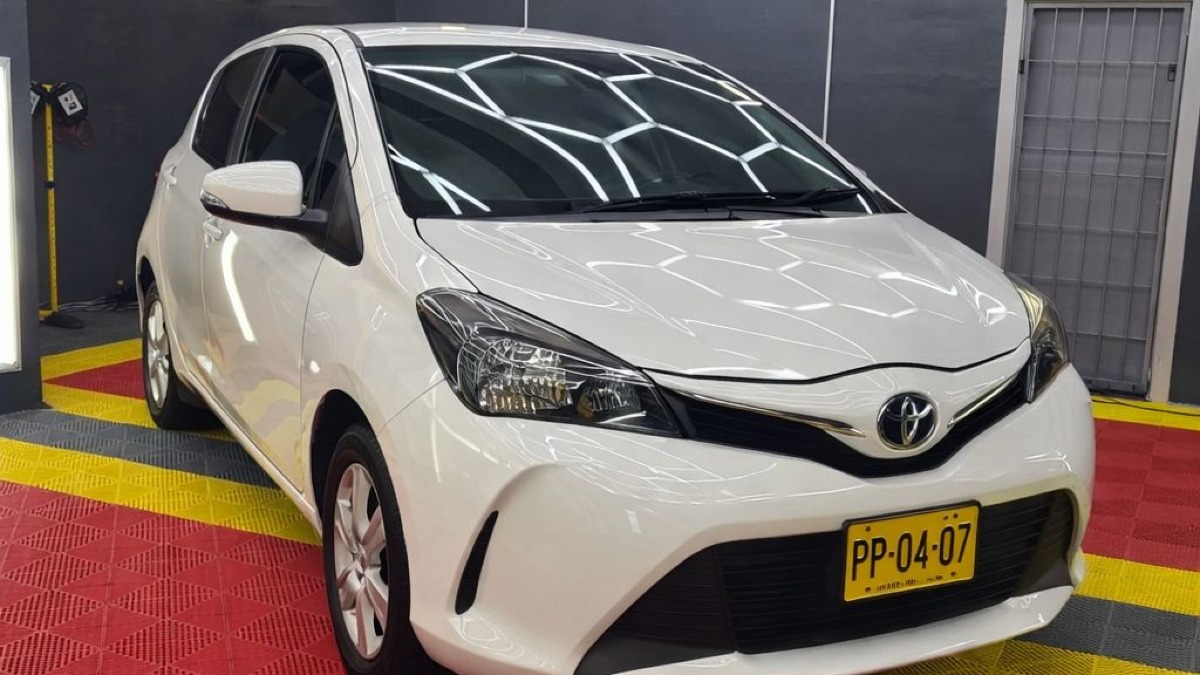 Toyota  Vitz 2016