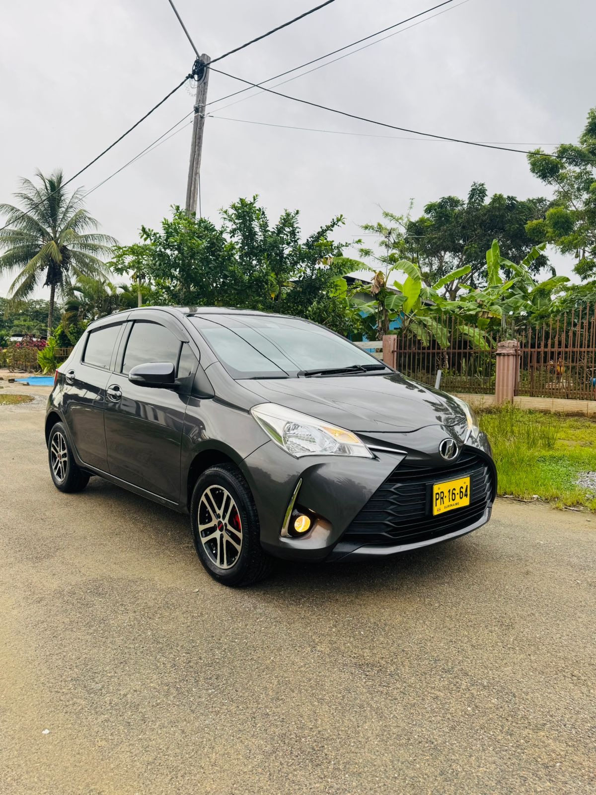 Toyota  Vitz 2017